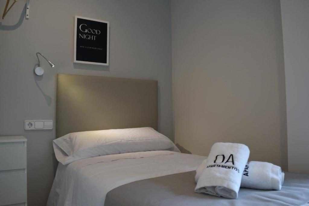 Apartamentos Ordesa Aínsa Стая снимка